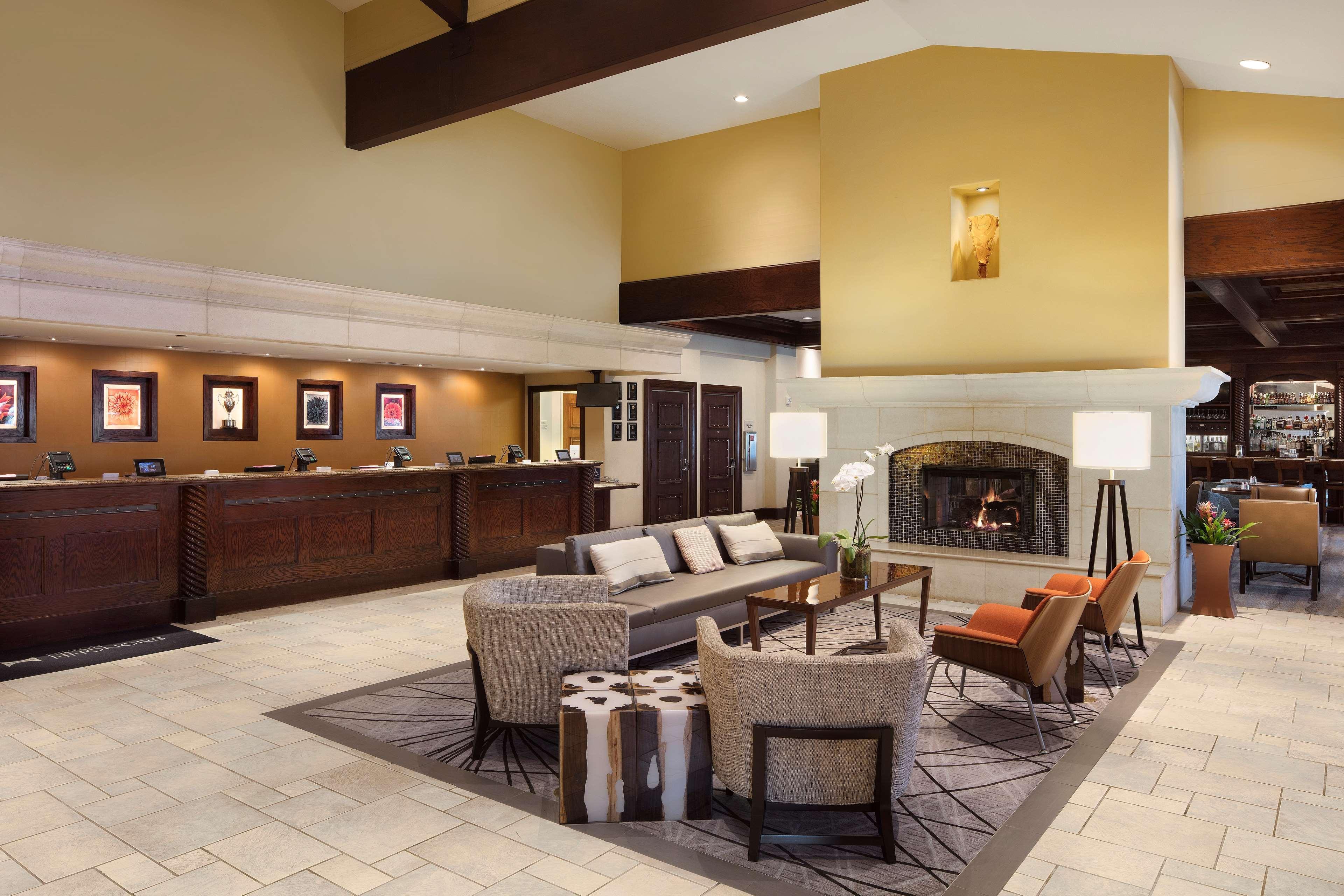 Готель Doubletree By Hilton Ontario Airport Екстер'єр фото