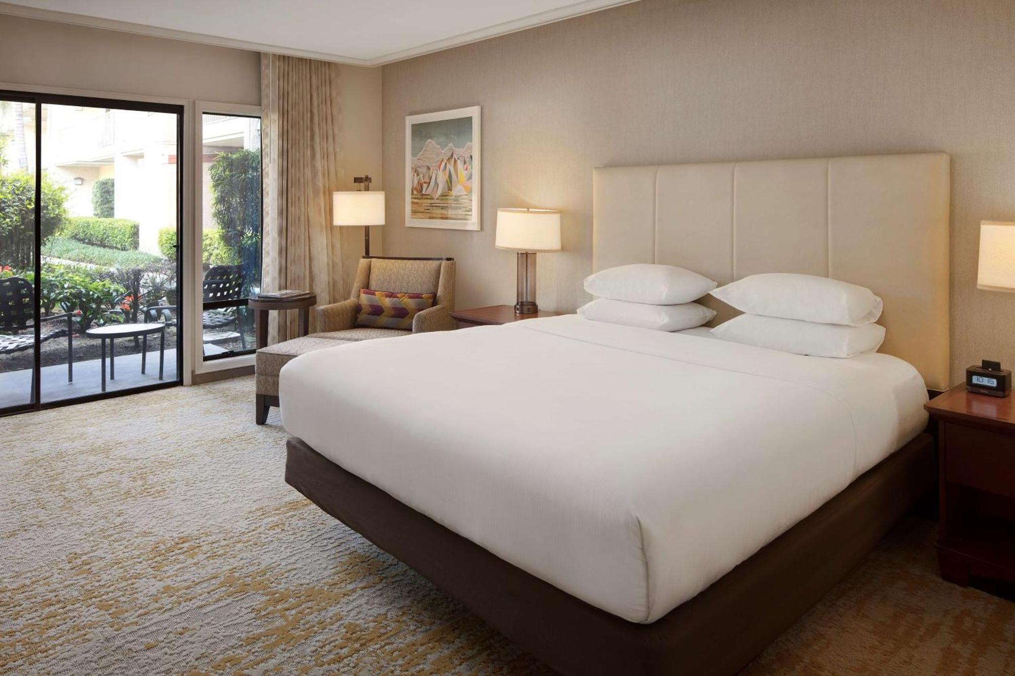Готель Doubletree By Hilton Ontario Airport Екстер'єр фото
